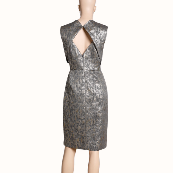 TIA CIBANI Gray and Gold Metallic Printed Sleeveless Dress - Picture 4 of 5